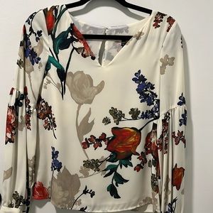 Express Size XS blouse. Loose fitting.